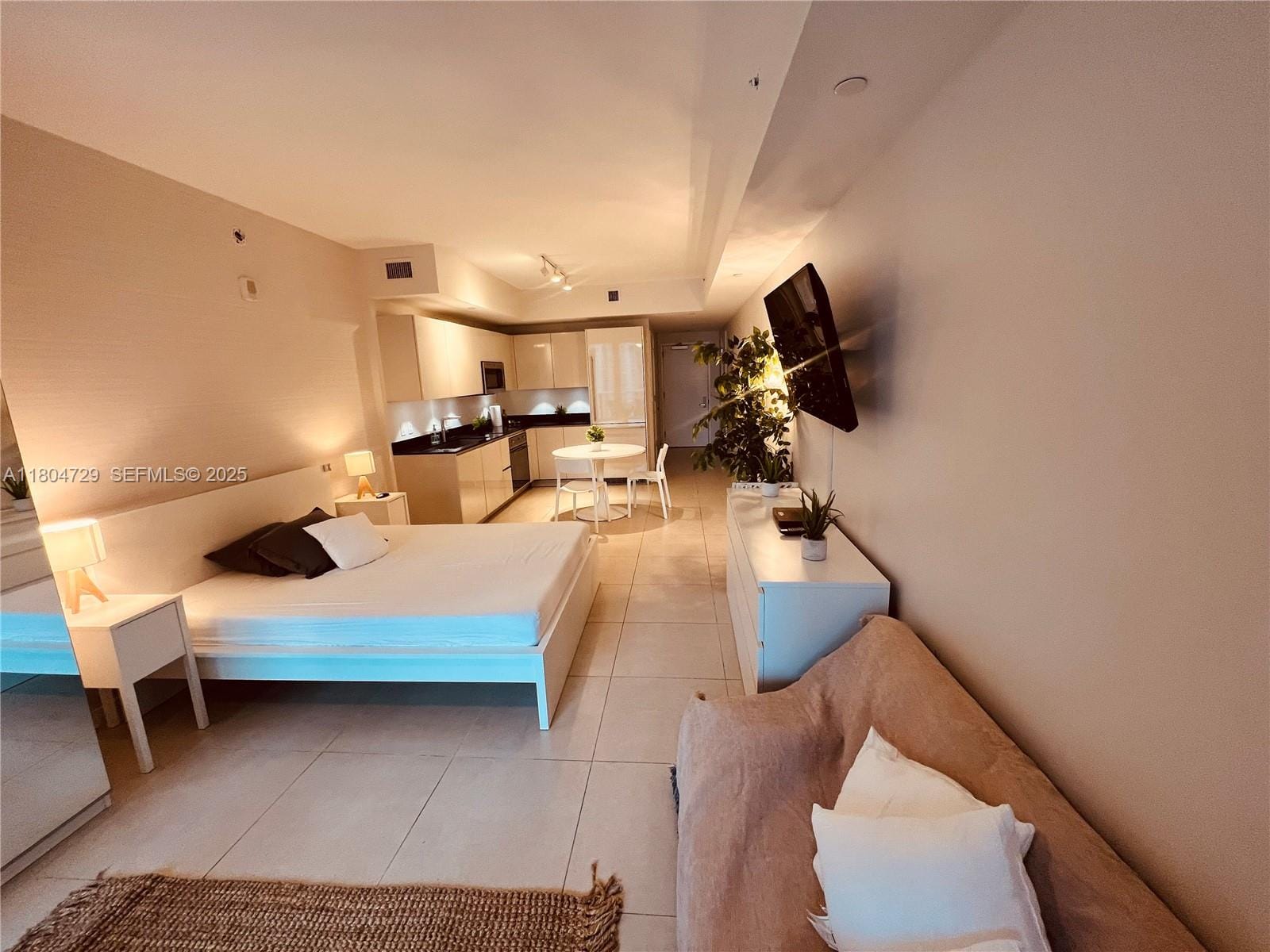 1010 Brickell Avenue 2710, Miami, FL 33131 photo 10