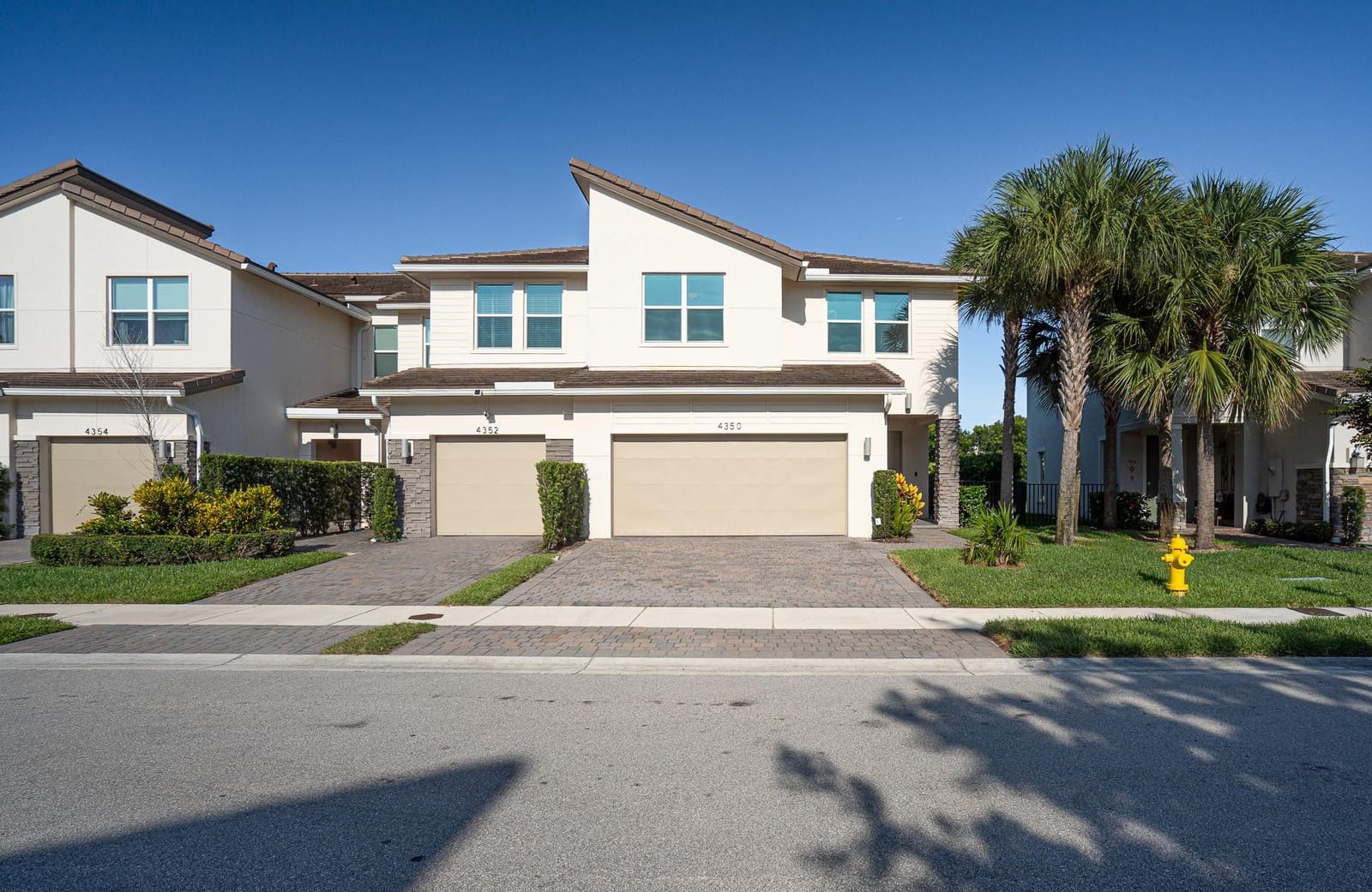 4350 Veleiros Avenue, Deerfield Beach, FL 33064