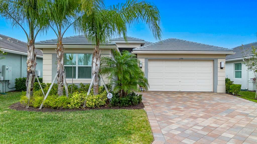 11994 SW Bristol Bay Drive, Port St. Lucie, FL 34987