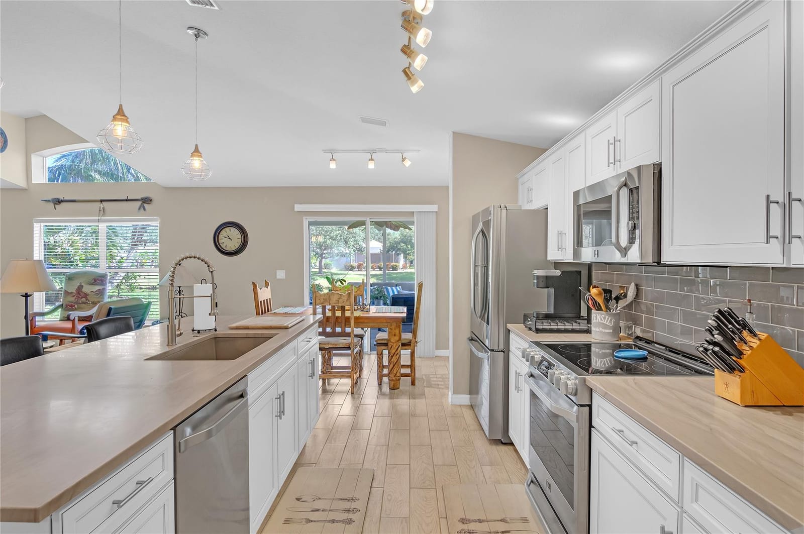 1450 11th Lane, Vero Beach, FL 32960 photo 5
