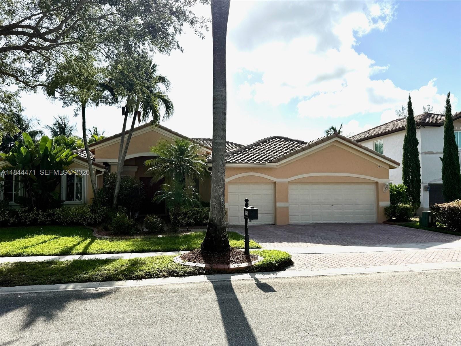 3881 SW 144th Terrace, Miramar, FL 33027 photo 2