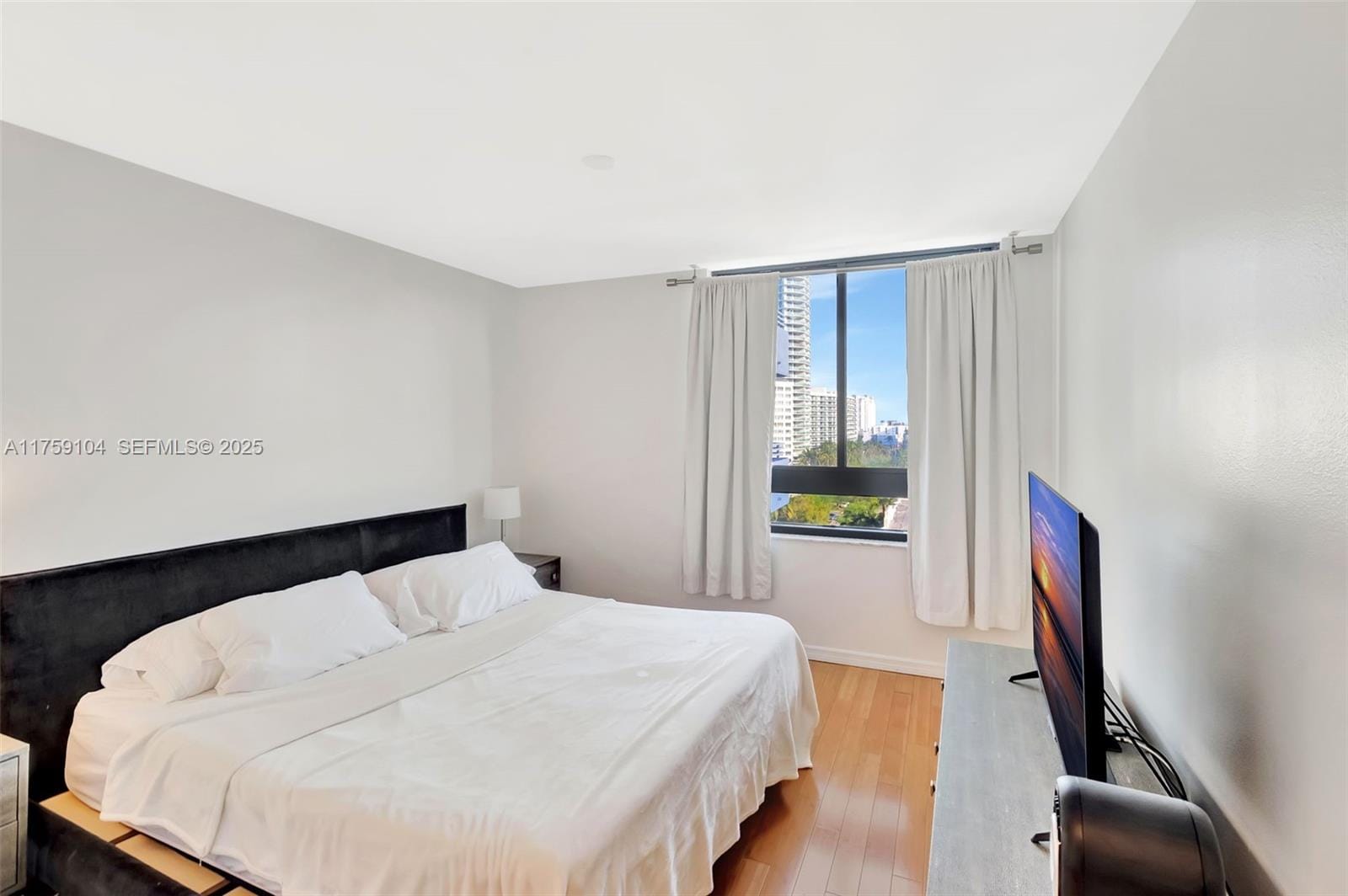 1330 West Avenue 909, Miami Beach, FL 33139 photo 11