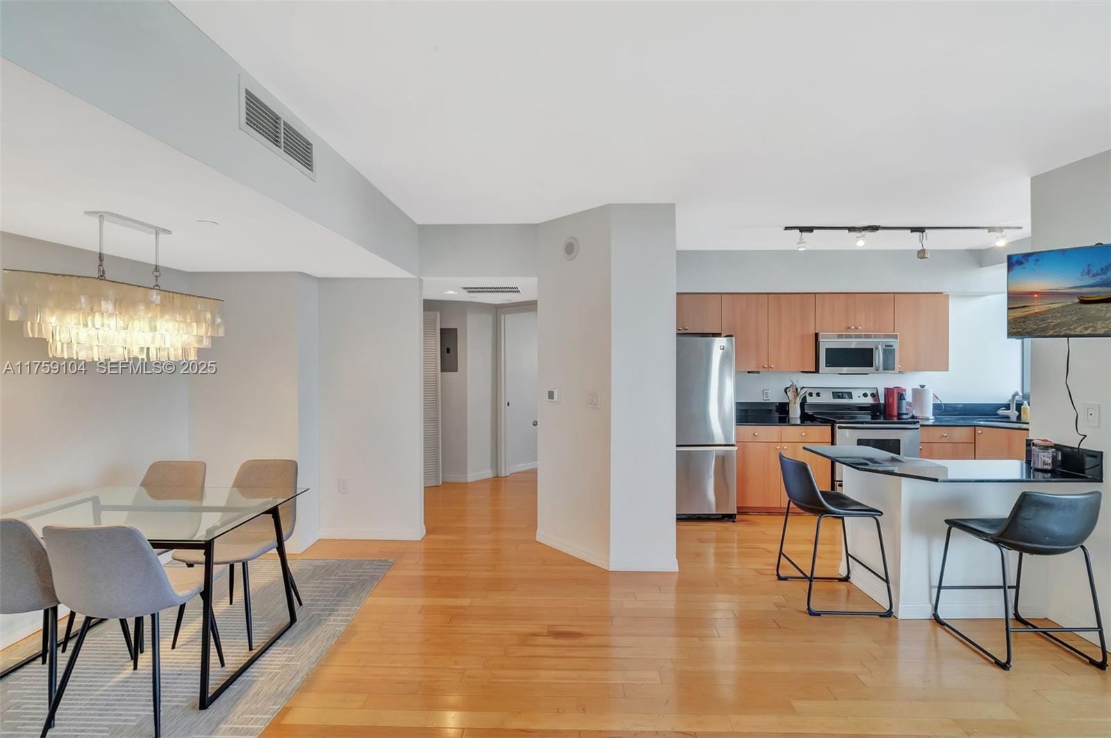 1330 West Avenue 909, Miami Beach, FL 33139 photo 4