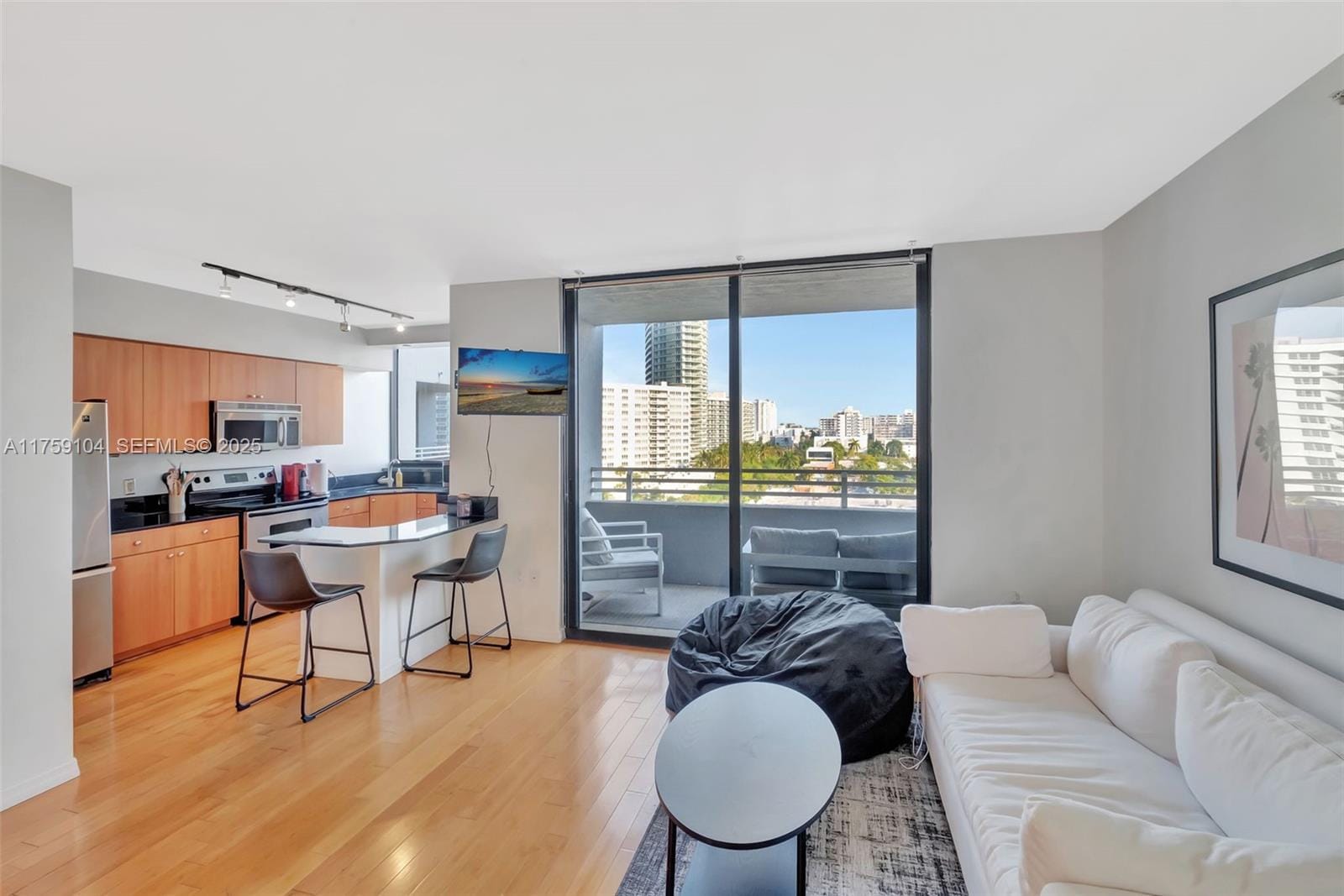 1330 West Avenue 909, Miami Beach, FL 33139 photo 8