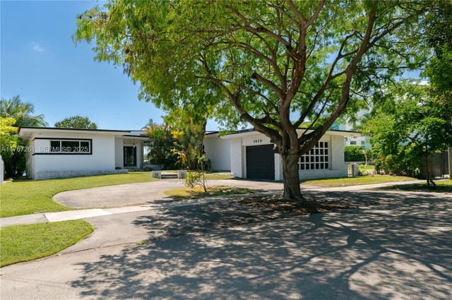 1820 Daytonia Road, Miami Beach, FL 33141