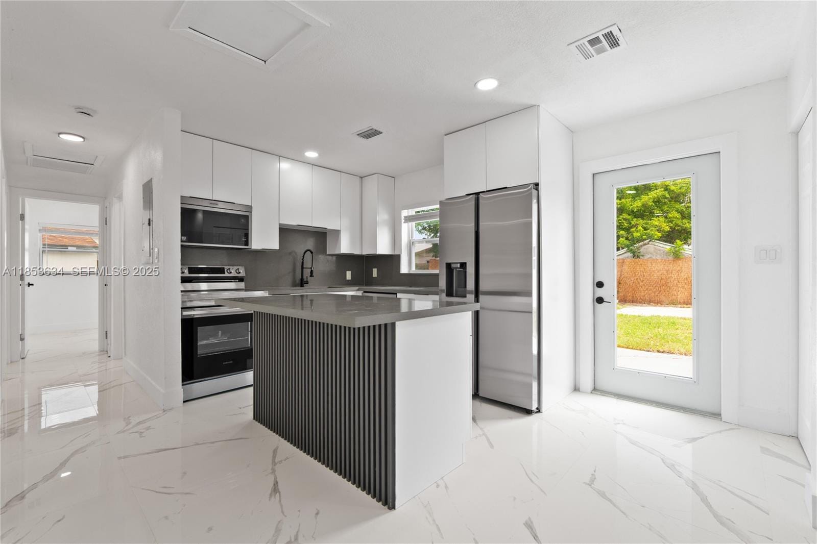 664 NW 21st Street, Pompano Beach, FL 33060 photo 7