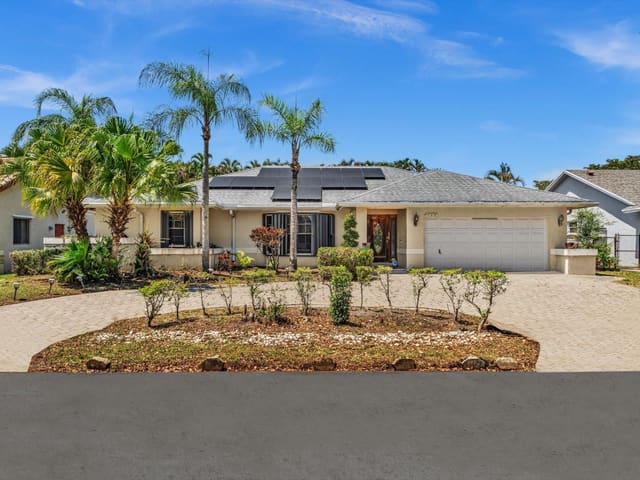 4855 NW 50th Street, Coconut Creek, FL 33073