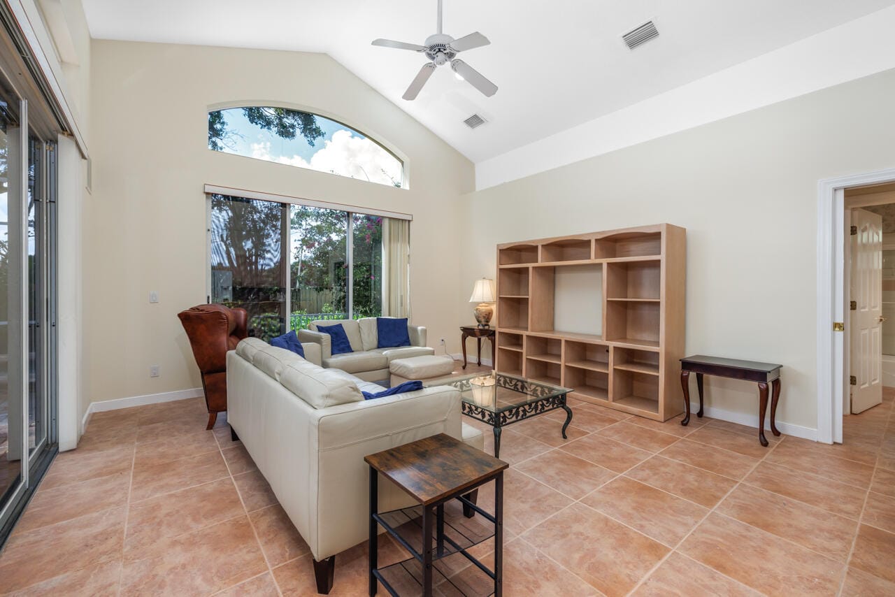 8120 SE Windjammer Way, Hobe Sound, FL 33455 photo 14