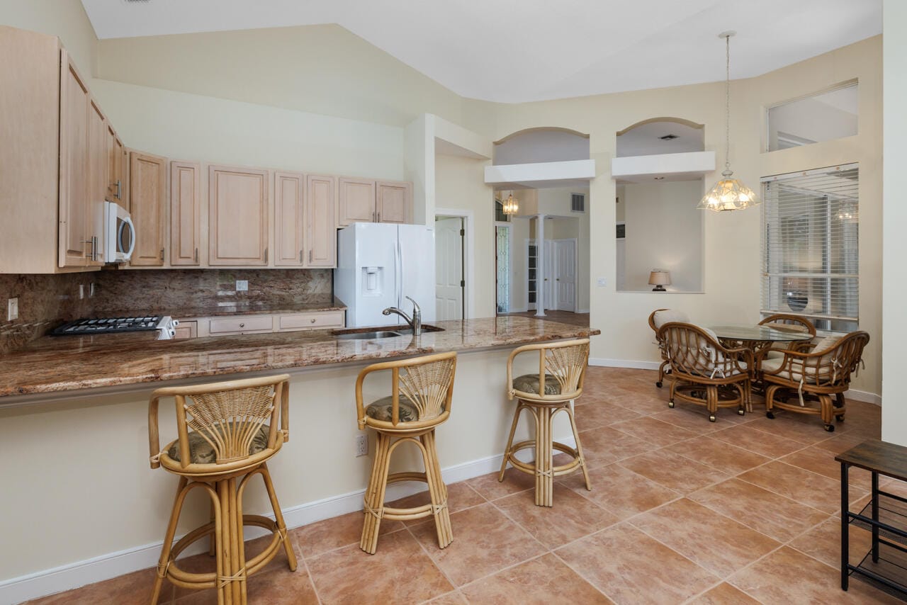 8120 SE Windjammer Way, Hobe Sound, FL 33455 photo 8