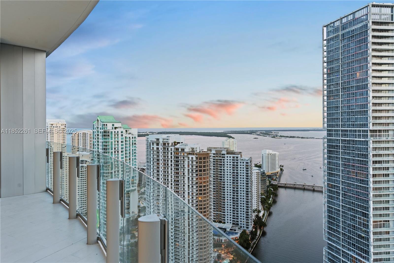 300 Biscayne Blvd Way 4007, Miami, FL 33130 photo 1