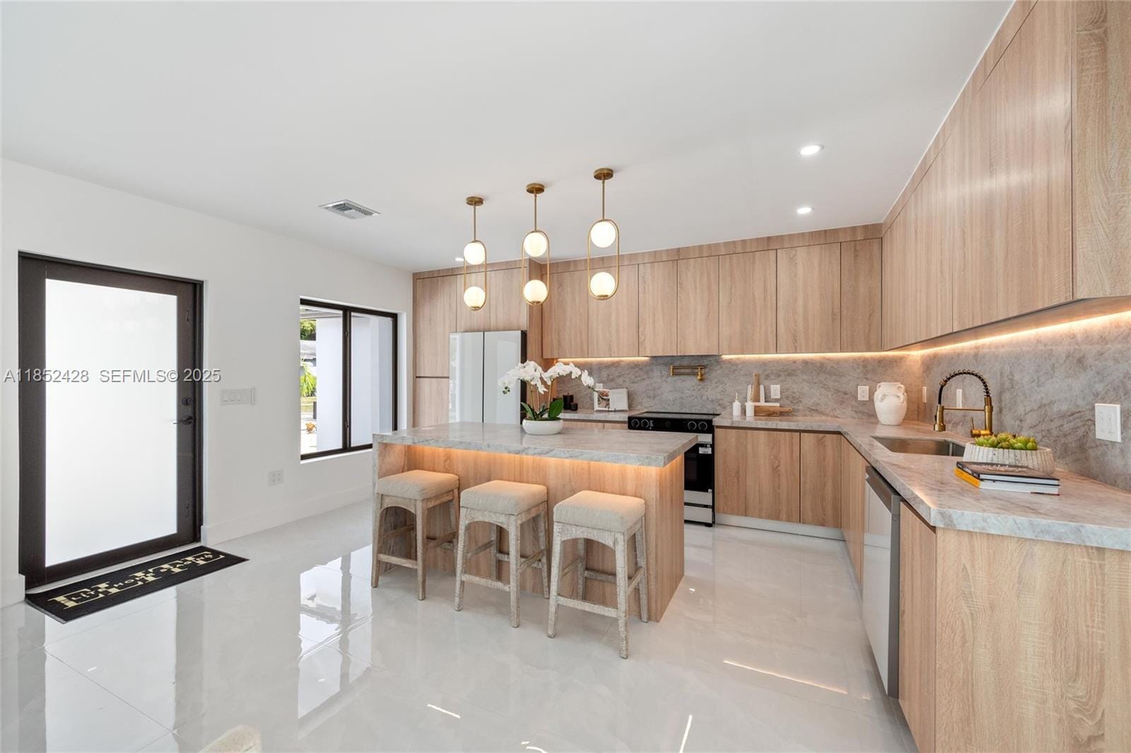 8371 NE 2nd Court, Miami, FL 33138 photo 6