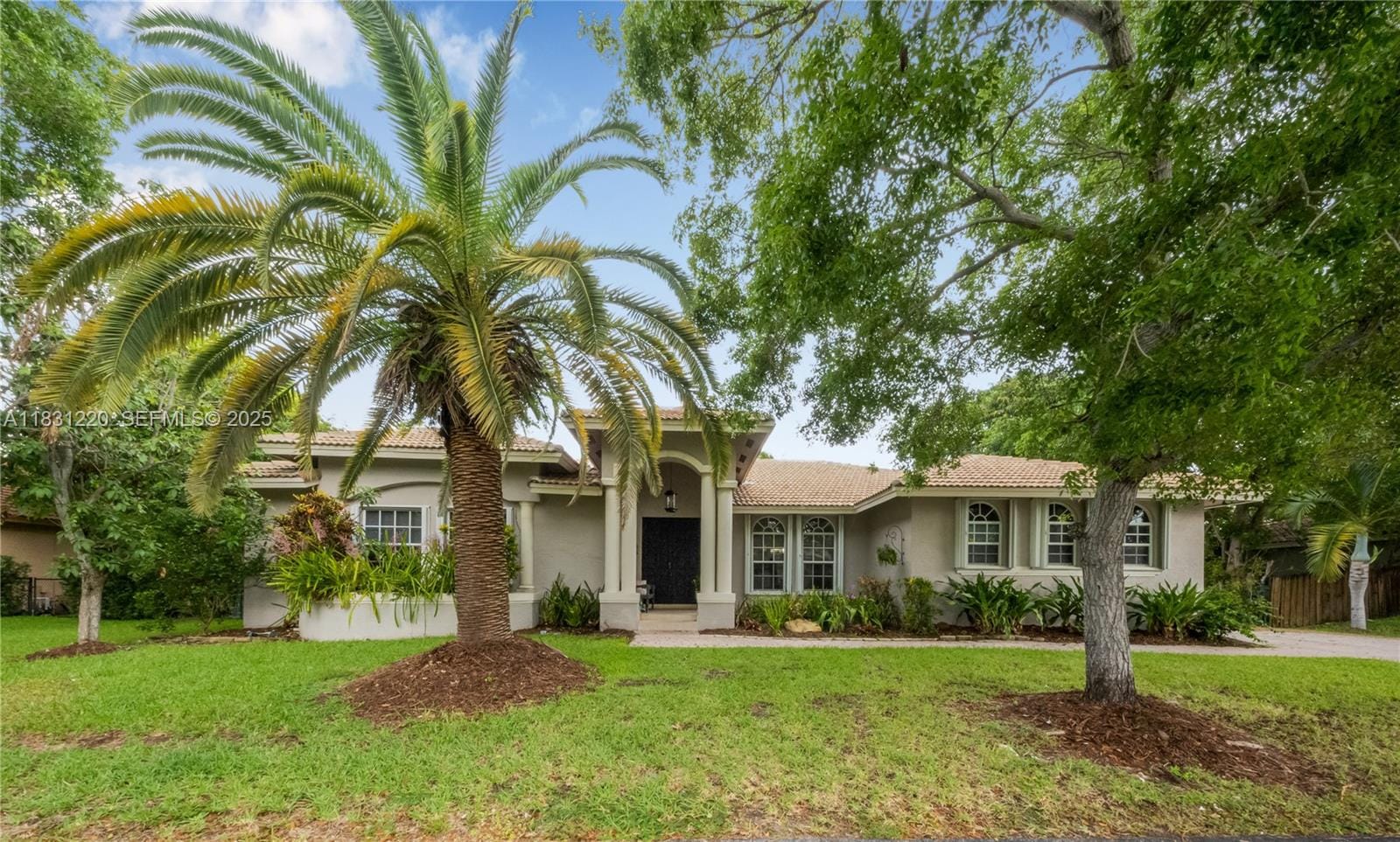 8229 SW 173rd Terrace, Palmetto Bay, FL 33157 photo 1
