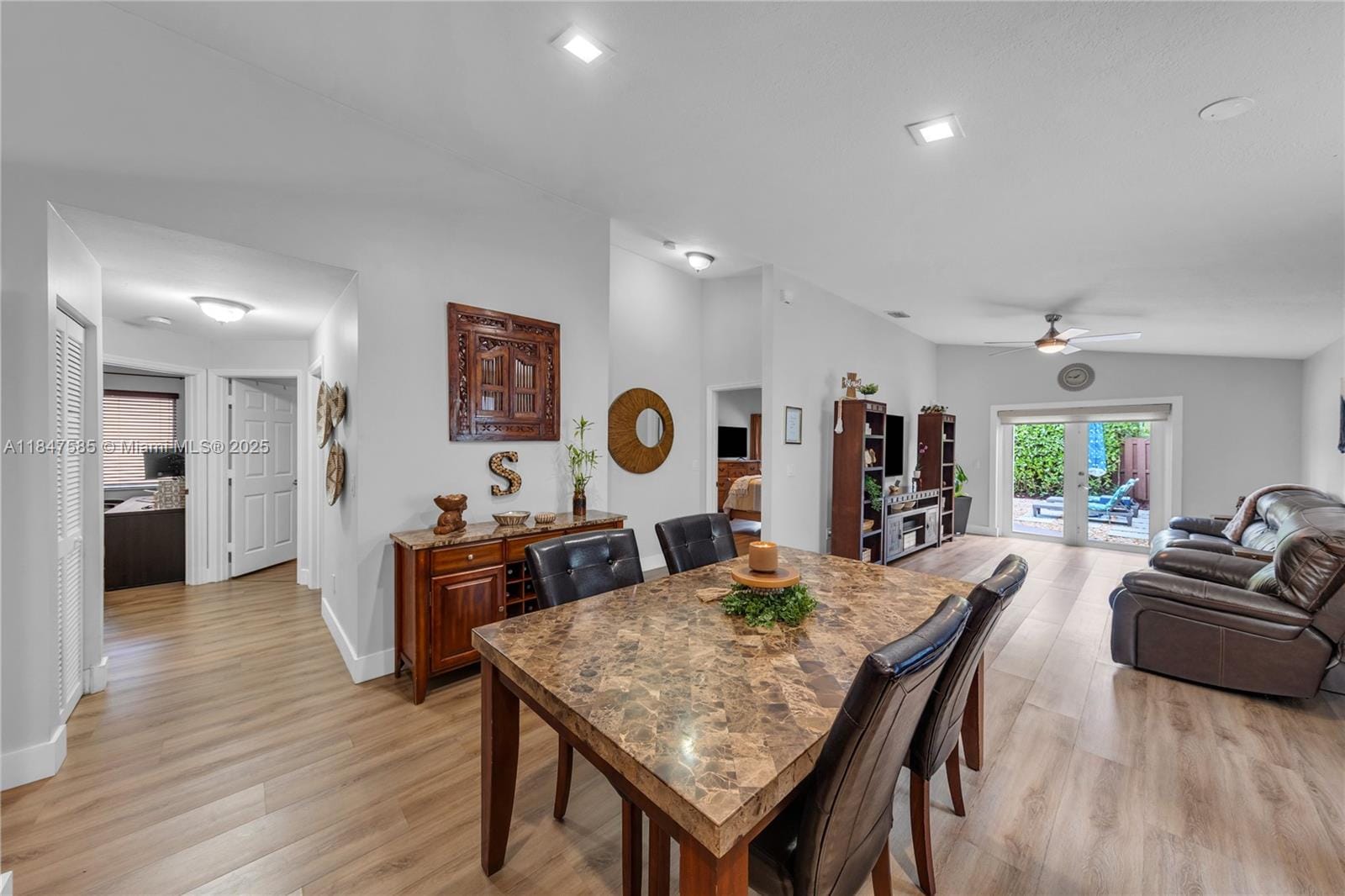 14682 Vista Luna Drive — photo 12