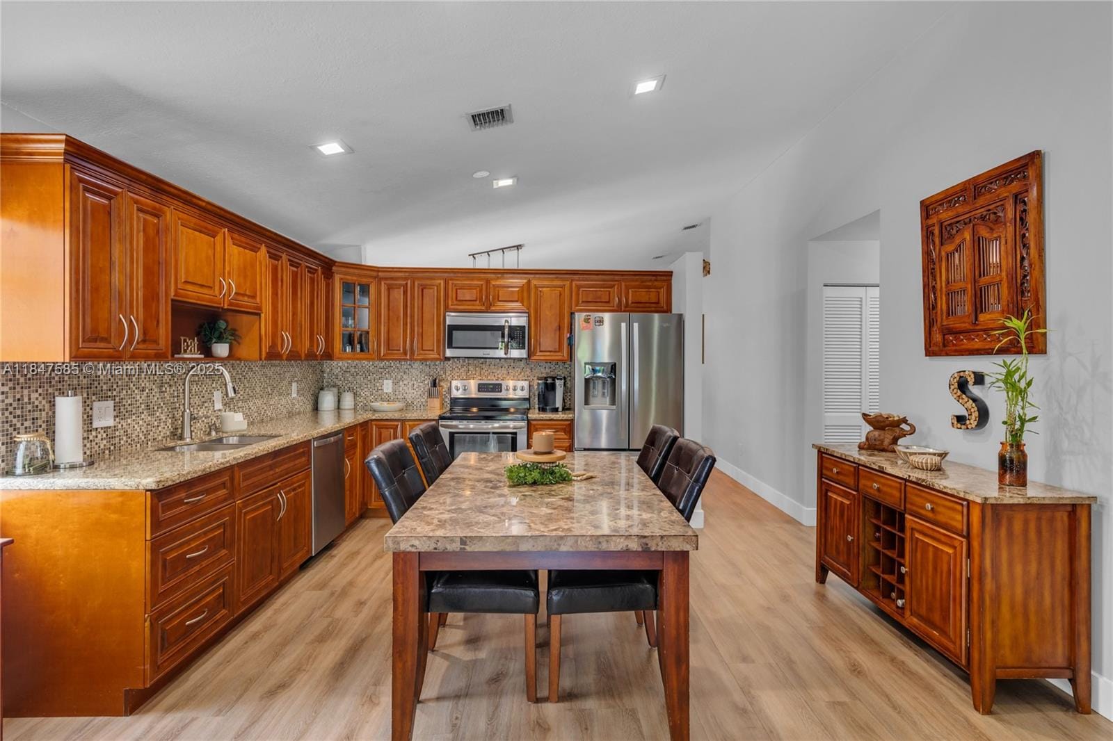 14682 Vista Luna Drive — photo 10