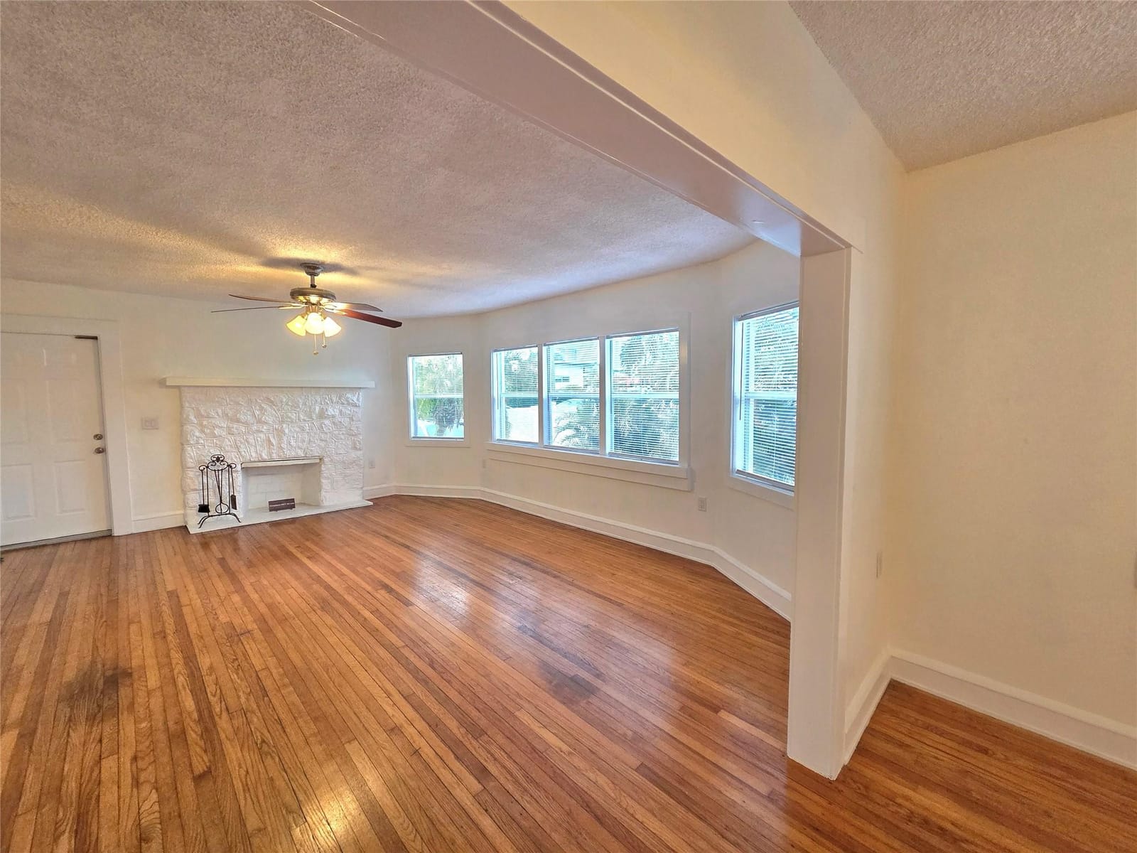 414 Ardmore Road — photo 4