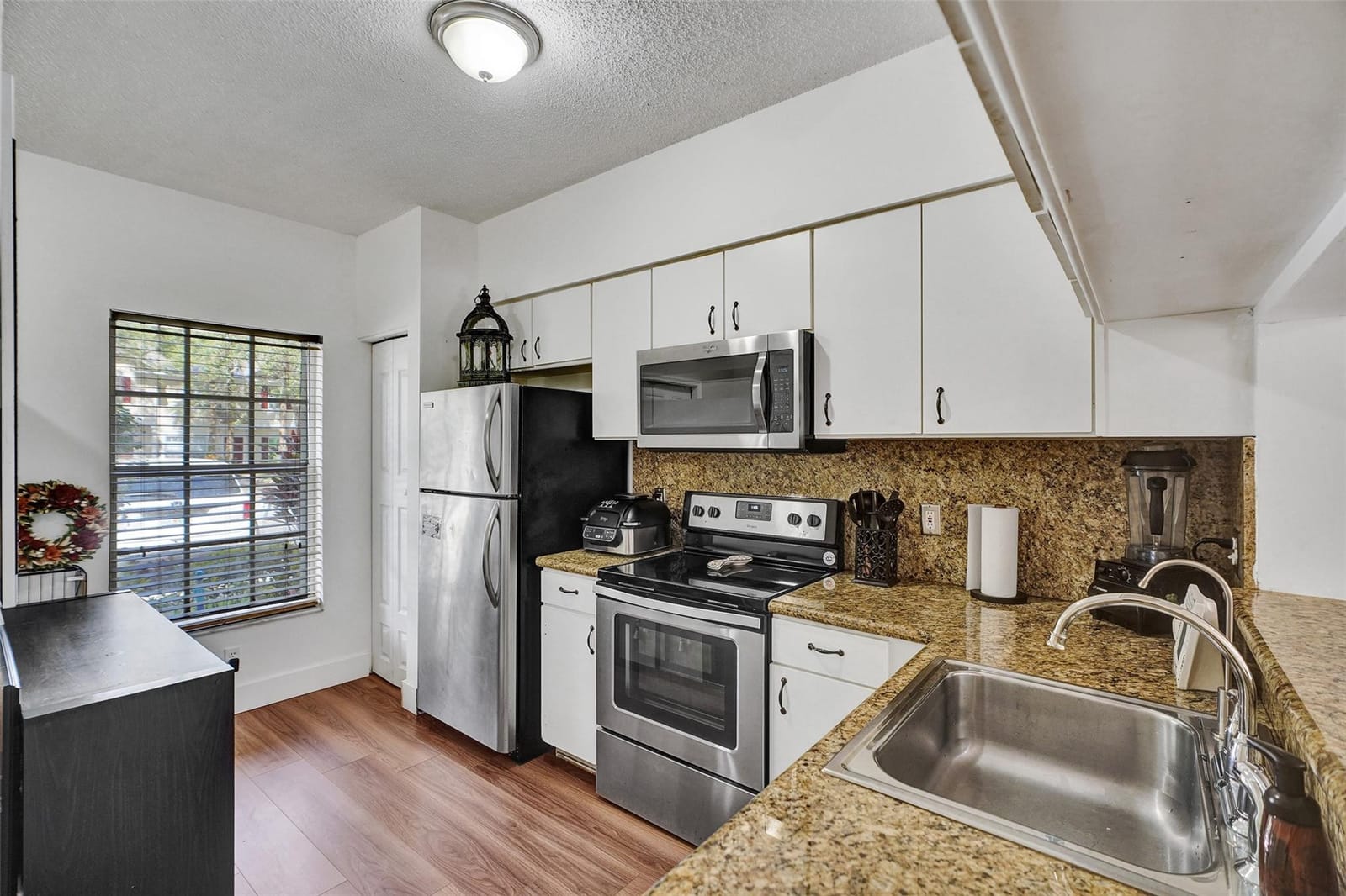 156 SW 96th Avenue 25-3, Plantation, FL 33324 photo 6
