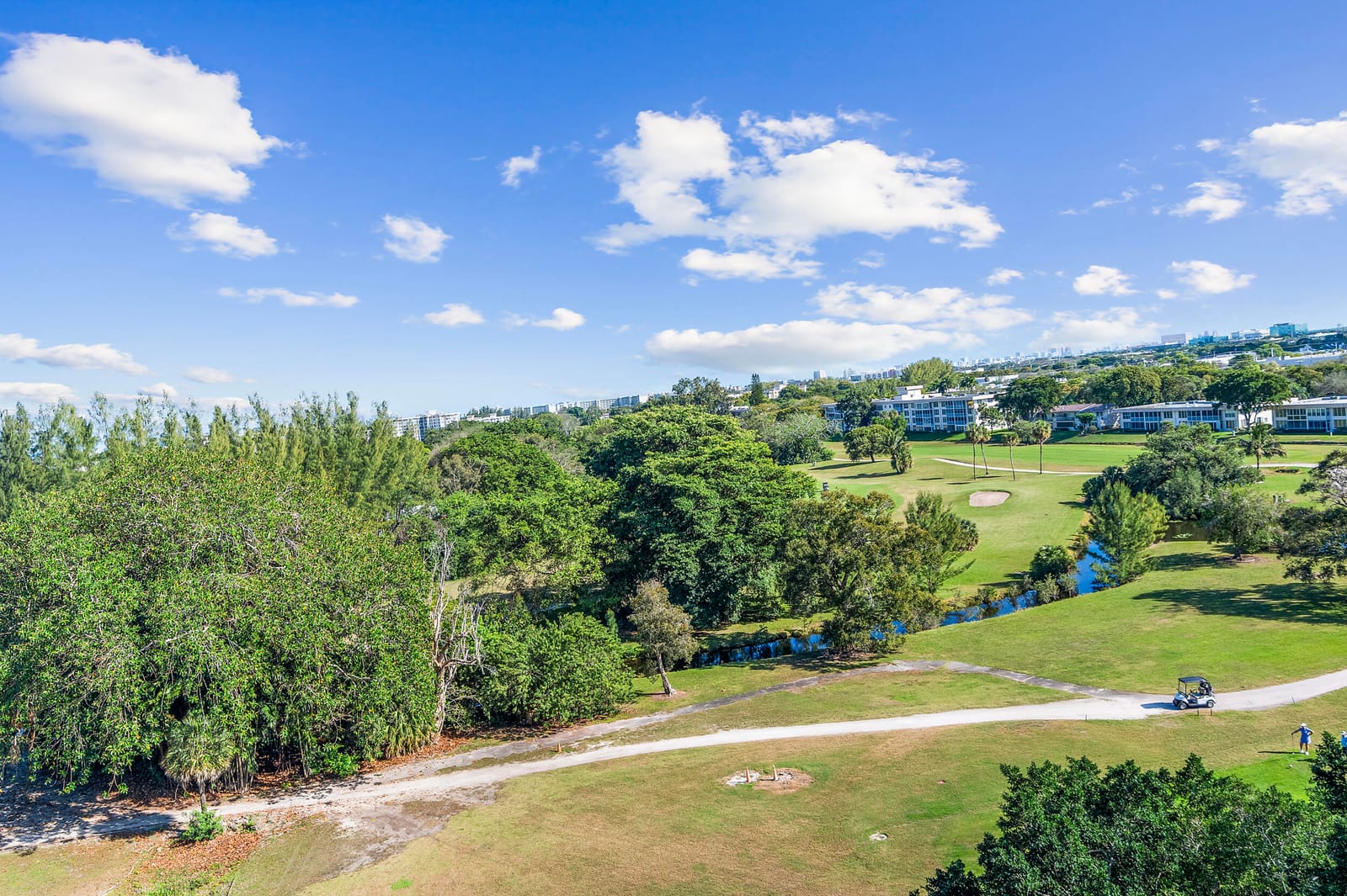 3250 N Palm Aire Drive 904 — photo 5