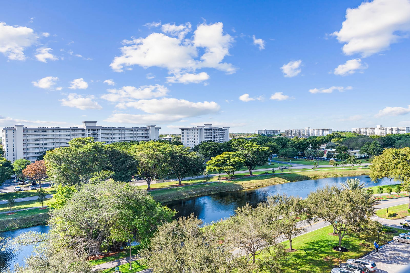 3250 N Palm Aire Drive 904 — photo 6