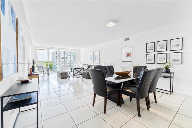 5601 Collins Avenue 521, sold in The Pavilion Condo, Miami Beach, FL