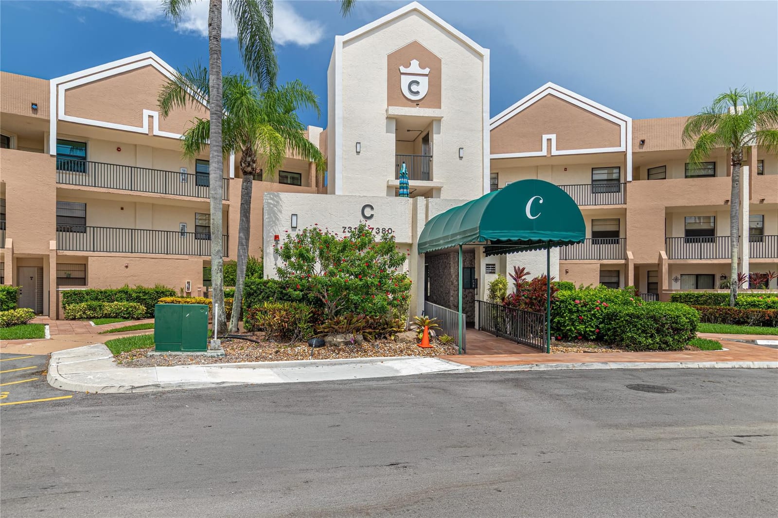 7312 Fairfax Drive 102, Tamarac, FL 33321