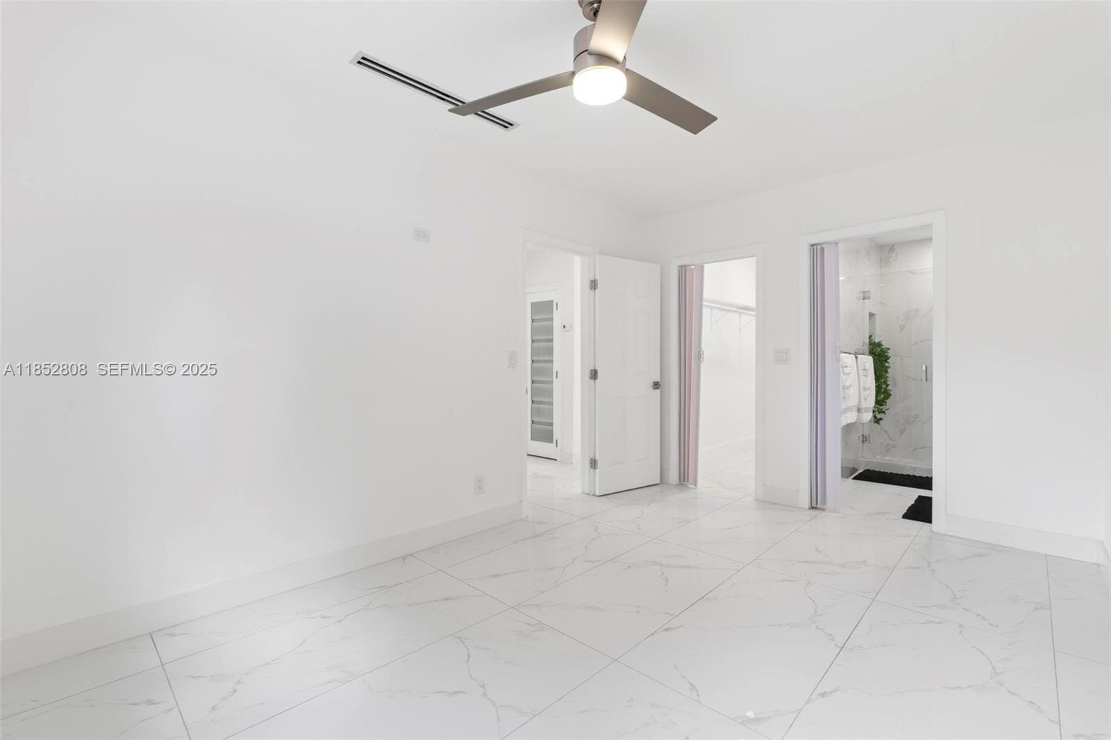 4205 E 10th Avenue, Hialeah, FL 33013 photo 13