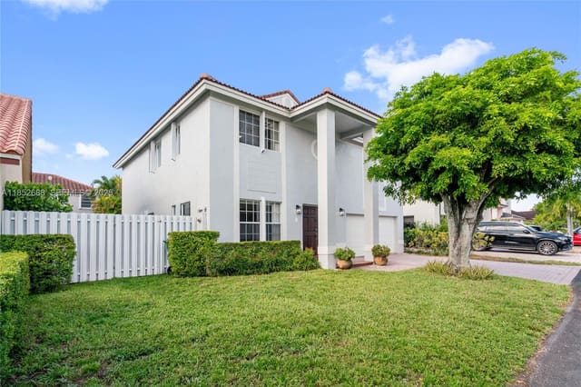 7952 NW 188th Lane, sold in West Esplanade, Hialeah, FL