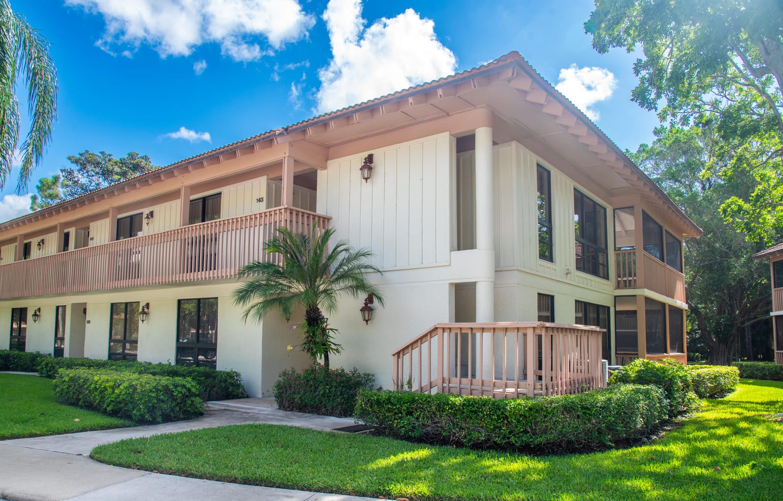 143 Brackenwood Road, Palm Beach Gardens, FL 33418