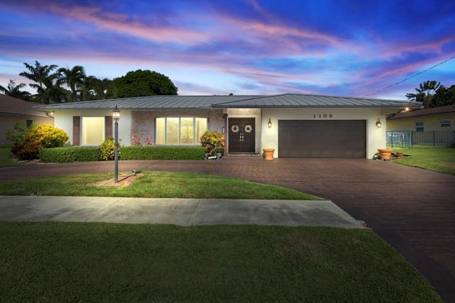 1109 SE 14th Avenue, Deerfield Beach, FL 33441