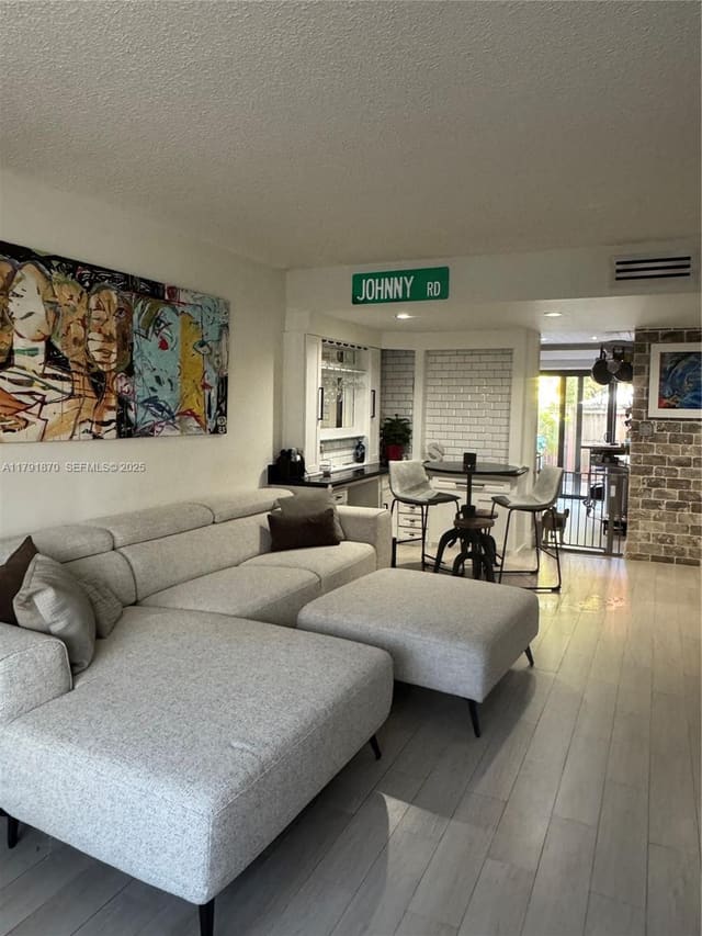 10251 SW 77th Court, Miami, FL 33156
