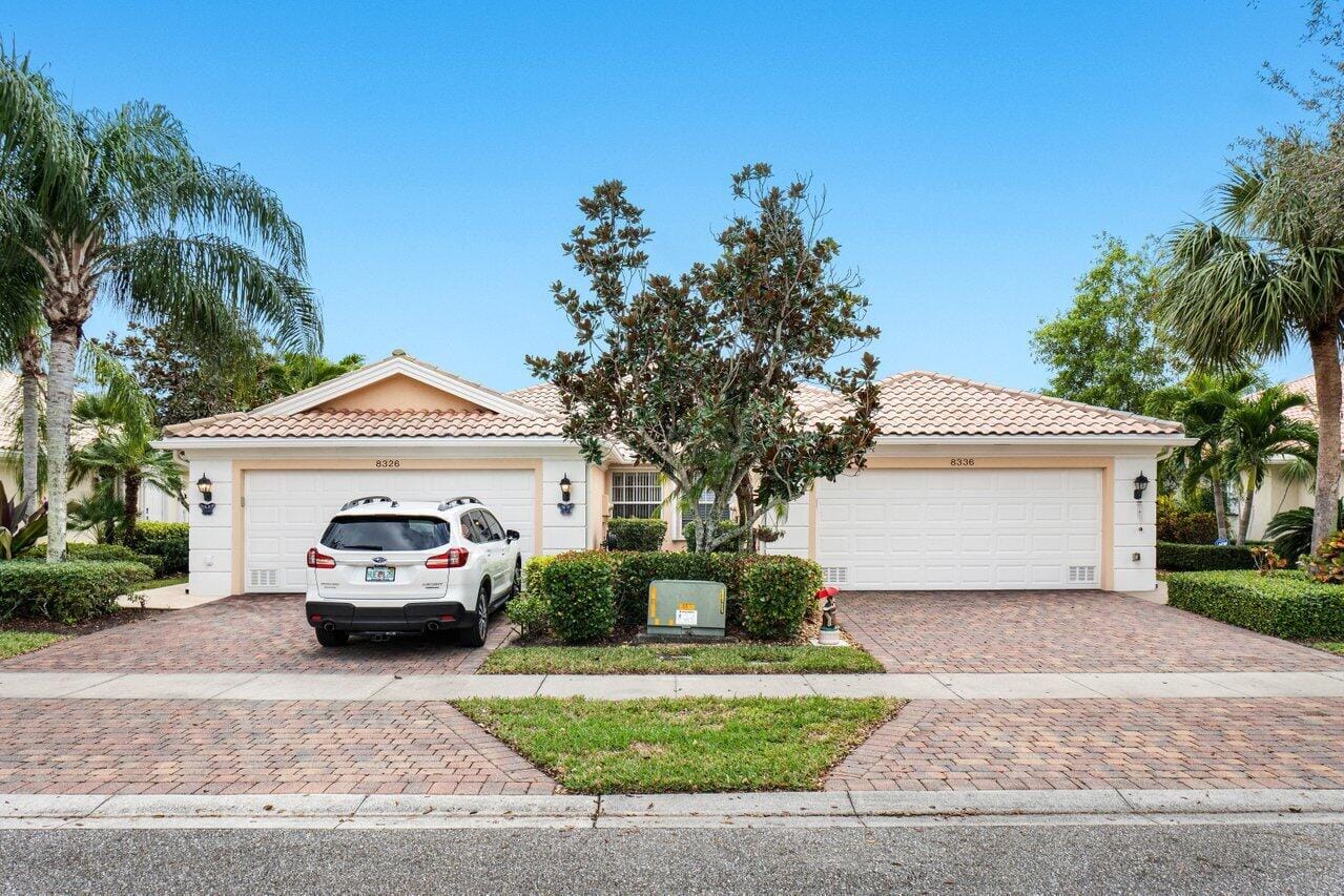 8336 Quito Place, Wellington, FL 33414 photo 2