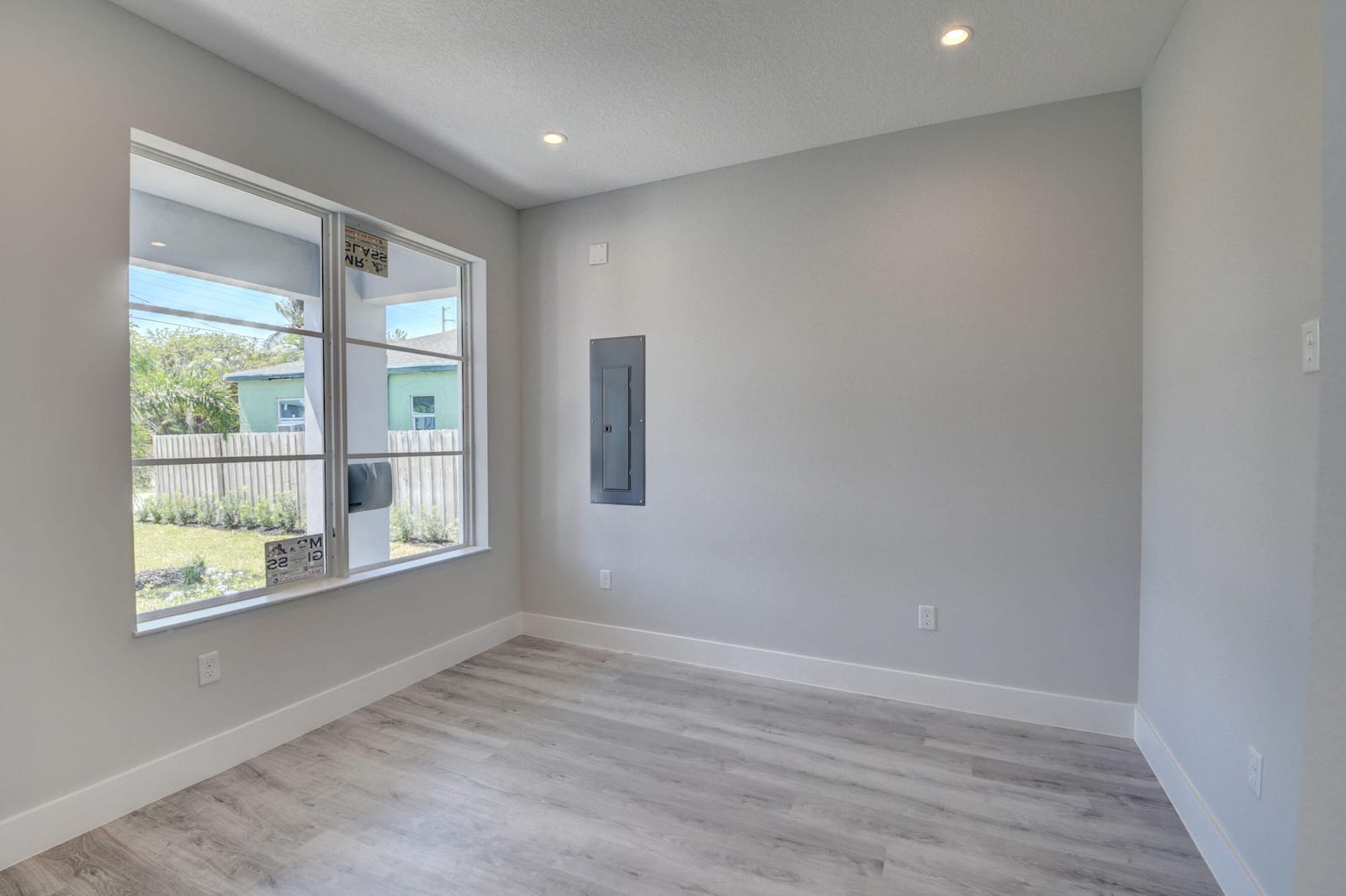 715 NW 1st Street — photo 6