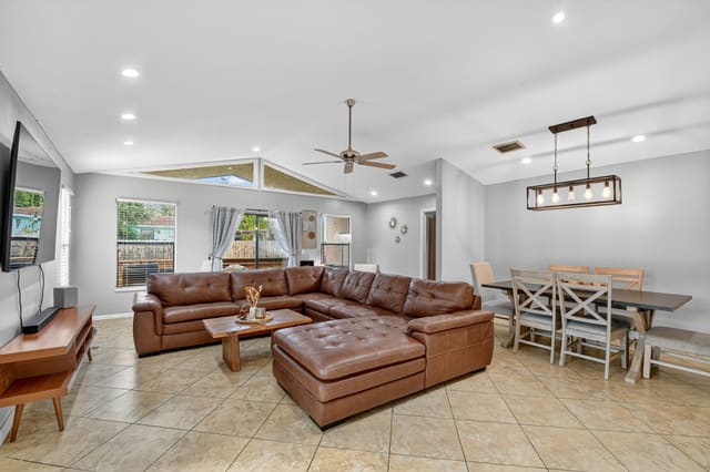 7555 Hilltop Drive, Lake Worth, FL 33463