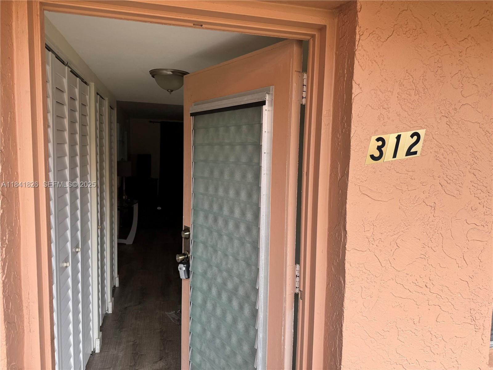 2841 Somerset Drive 312, Lauderdale Lakes, FL 33311, Lauderdale Lakes