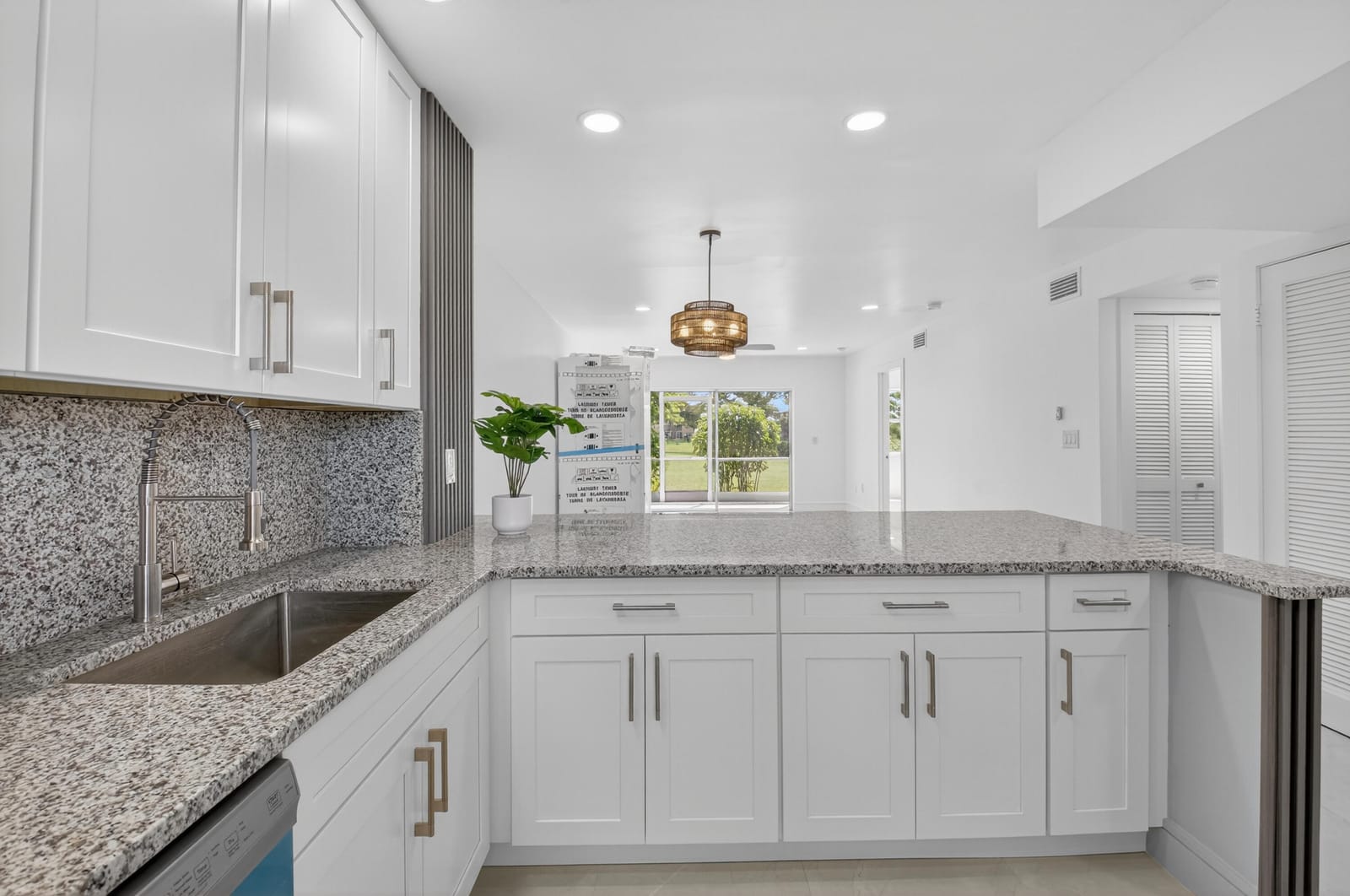 9880 Marina Boulevard 1509 — photo 2