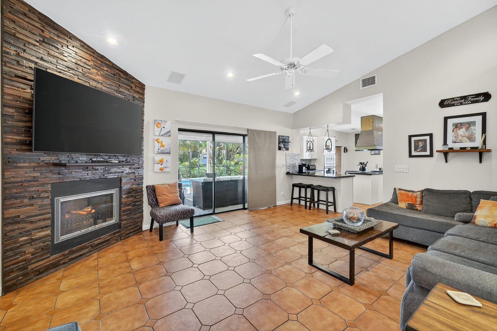 8600 54 Street — photo 12
