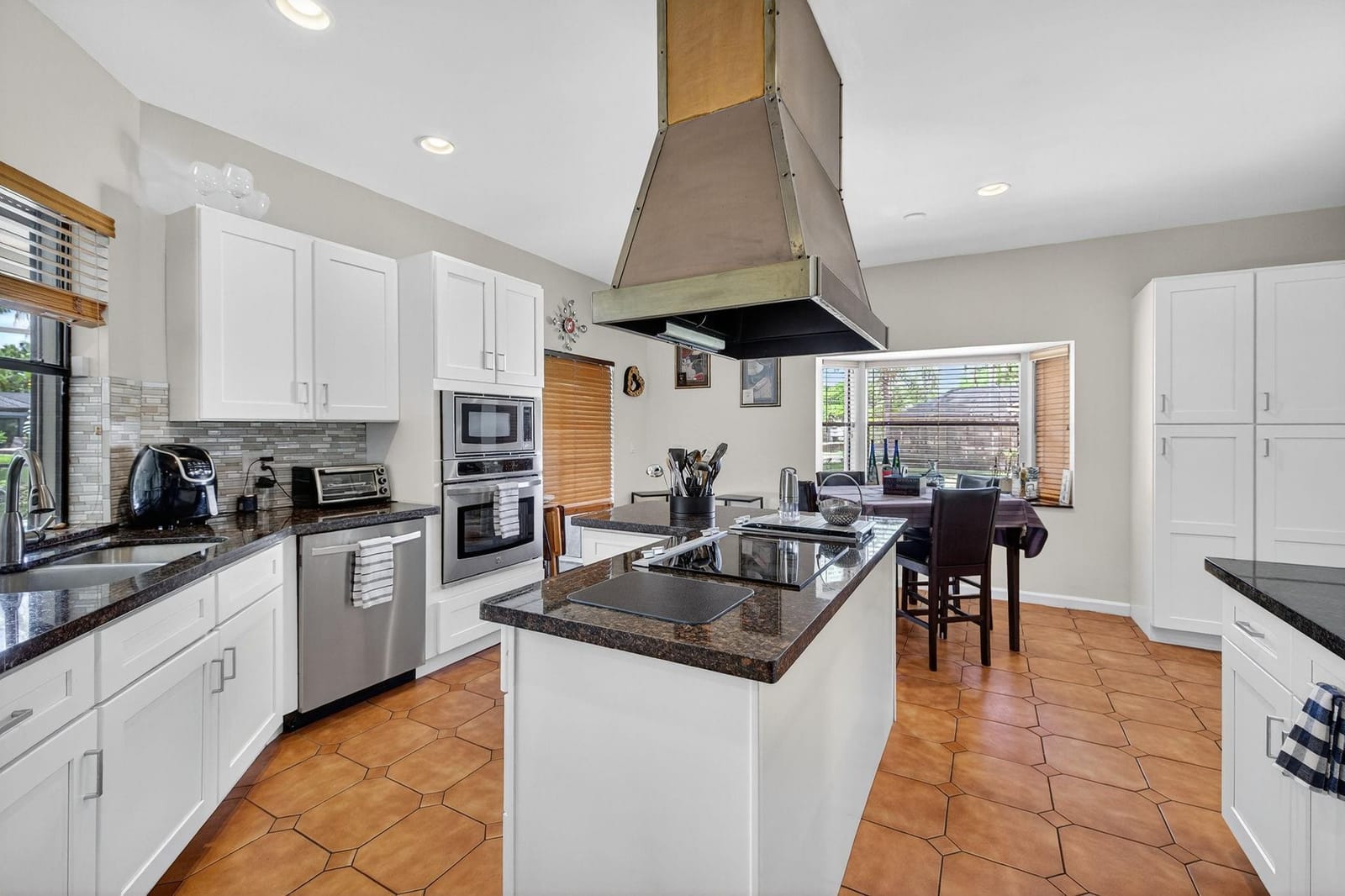 8600 54 Street, Coral Springs, FL 33067 photo 16