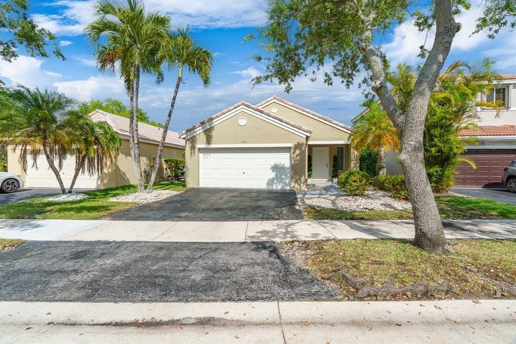 1525 Salerno Circle, Weston, FL 33327 photo 13