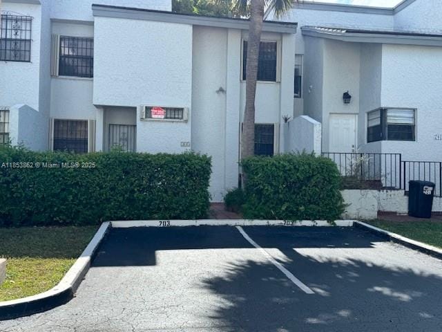 703 NW 105th Place C1, Miami, FL 33172 photo 2