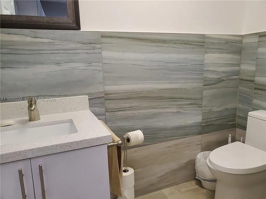 4151 W Hallandale Beach Boulevard — photo 4