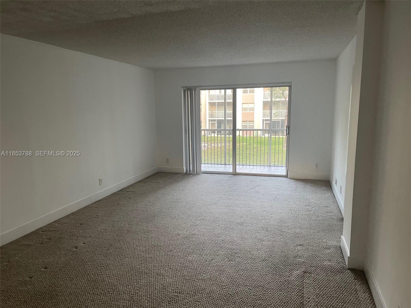 1075 Riverside Drive 203 — photo 5