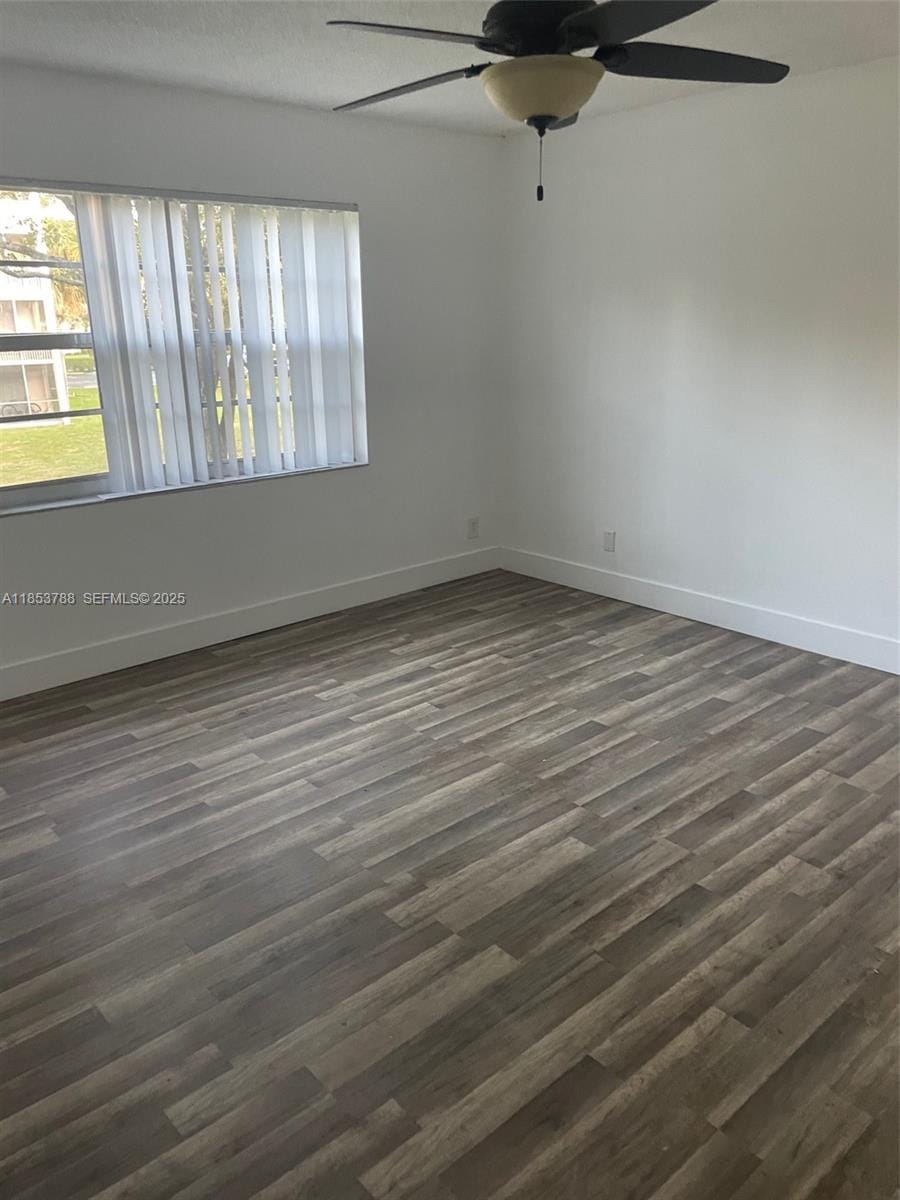 1075 Riverside Drive 203 — photo 7