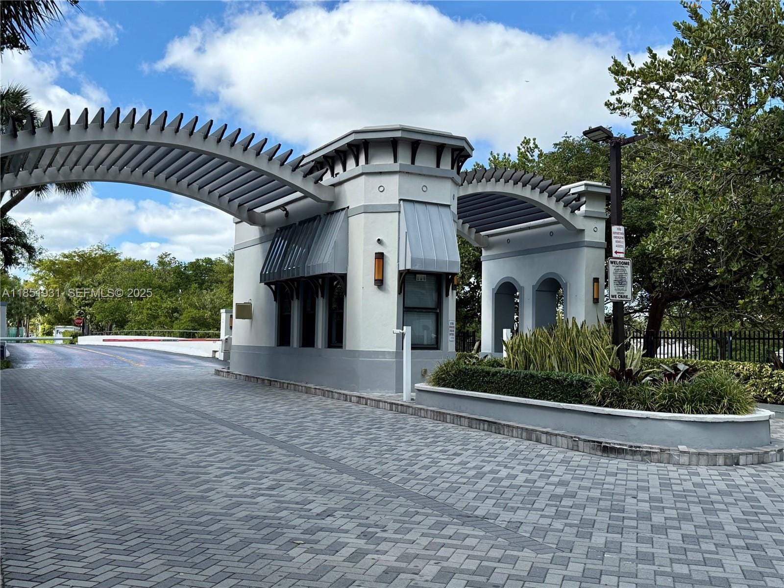 399 Poinciana Drive 1215, Sunny Isles Beach, FL 33160