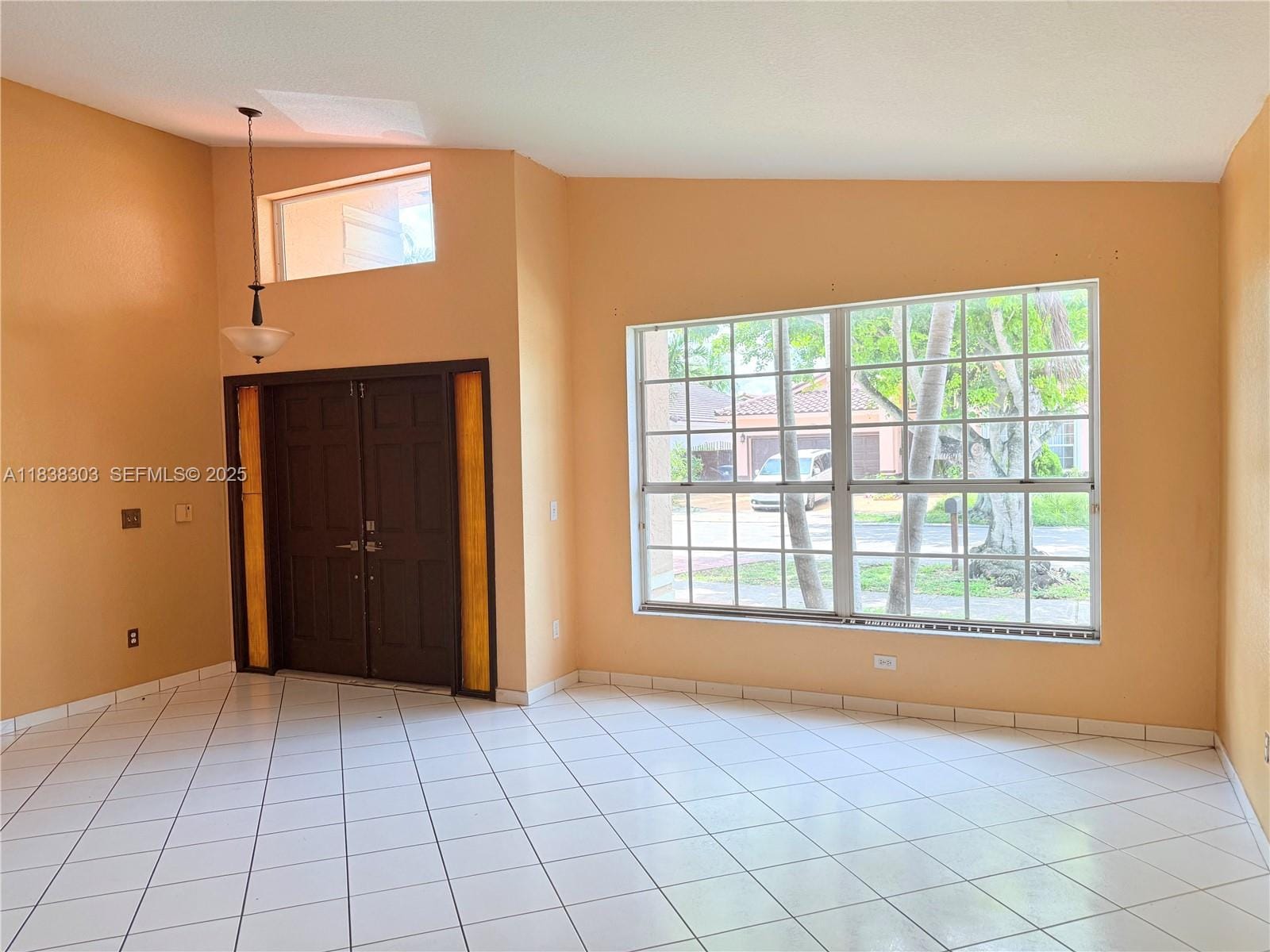 8973 NW 147th Terrace, Miami Lakes, FL 33018 photo 4