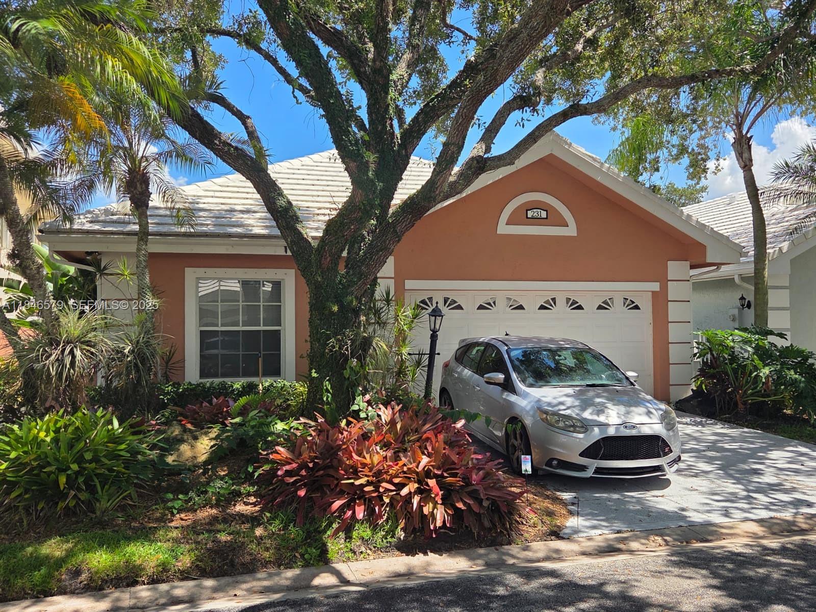 231 W Canterbury Drive W, Palm Beach Gardens, FL 33418, Palm Beach Gardens