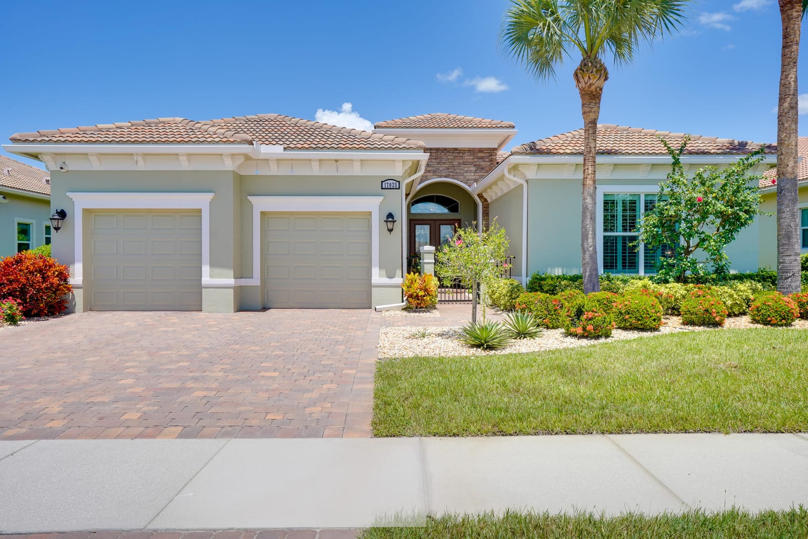 17025 SW Sapri Way, Port St. Lucie, FL 34986