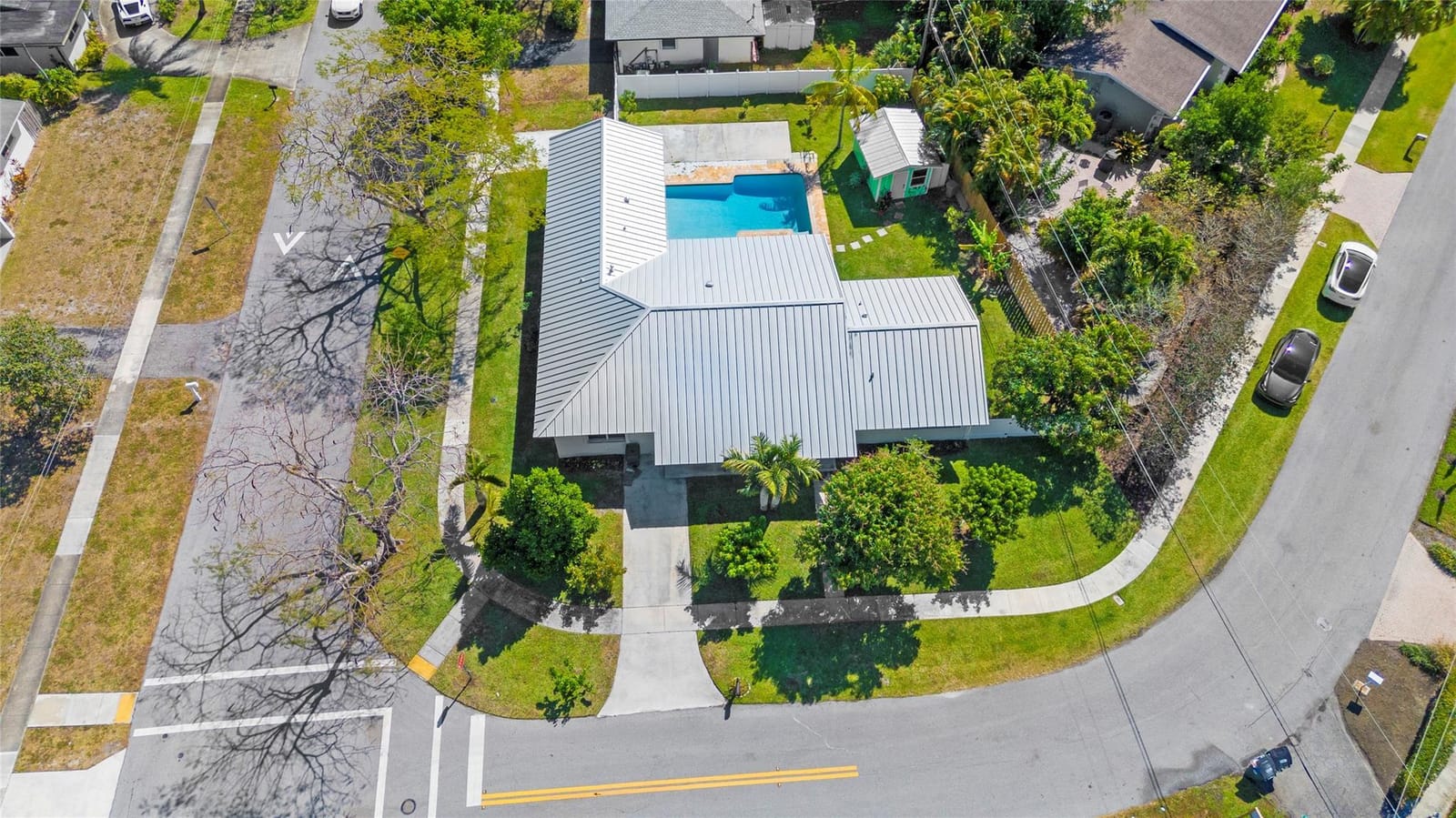 698 NW 12th Road, Boca Raton, FL 33486 photo 1