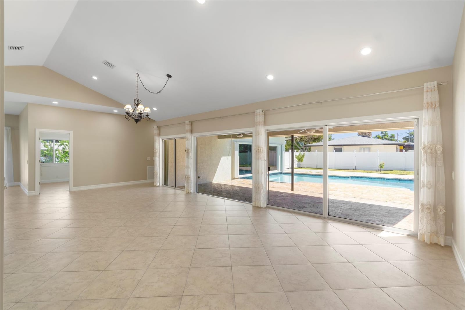 698 NW 12th Road, Boca Raton, FL 33486 photo 4