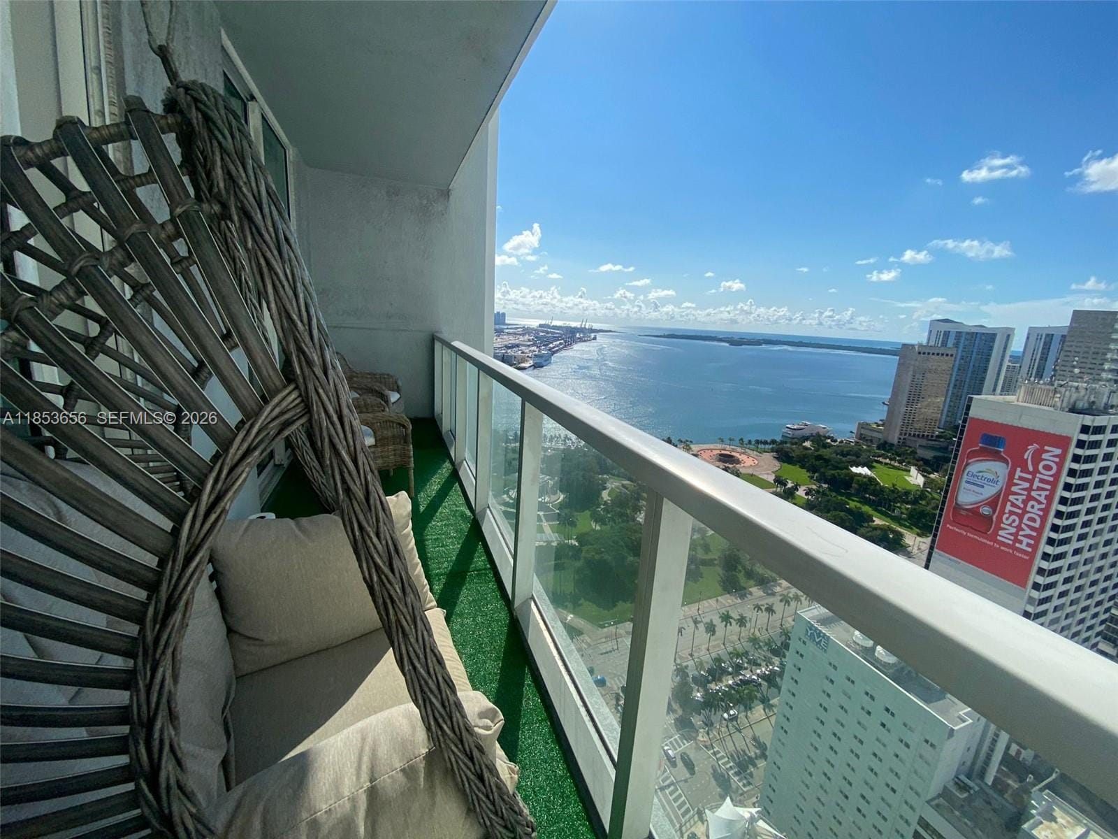 244 Biscayne Boulevard 3707, Miami, FL 33132 photo 25