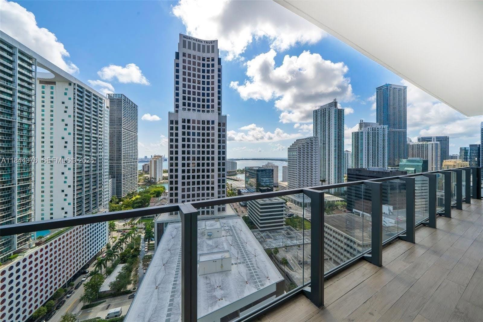 68 SE 6th Street 1903, Miami, FL 33131 photo 28