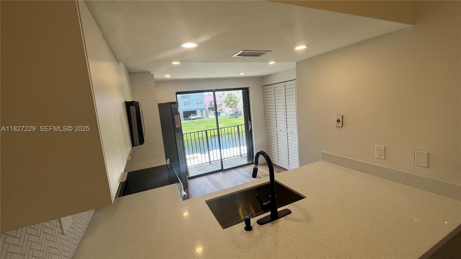 1339 W 51st Place B-5 — photo 4